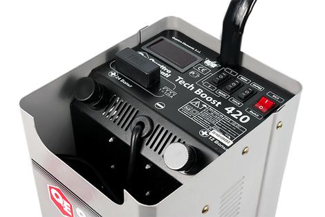 Пуско-зарядное устройство QUATTRO ELEMENTI Tech Boost 420 ( 12 / 24 Вольт, заряд до 75А, пуск до 390 А, 23кг)